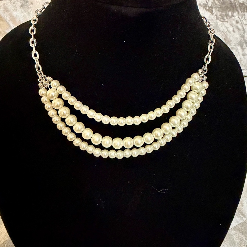 American Eagle Multi-Strand Pearl Necklace